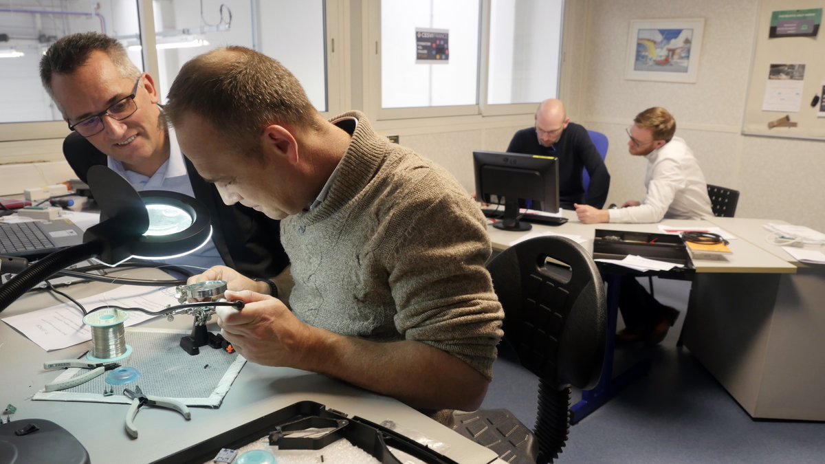 CESVIFRANCE's tweet photo. 08-09/01/2020 1ère formation VOL/FRAUDE de l'année dédiée aux Experts. Zoom sur les activités pratiques. ⚙️#reprogrammationmoteur #détectionvol https://t.co/jH8YrHuf4V
