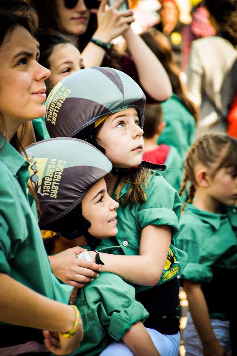 saballuts's tweet photo. Saballutxs, esteu preparatxs? ⚠️ És el moment de tornar a començar... la TEMPORADA! 😍⏰  Aquest divendres, 17 de gener a les 20.00h 📆, carreguem piles amb el primer assaig! 💪🏻   Perquè si estem juntxs des d'un inici, tot serà molt més fàcil! 💚✨
#saballuts #castellers https://t.co/hlxVu0E7vW