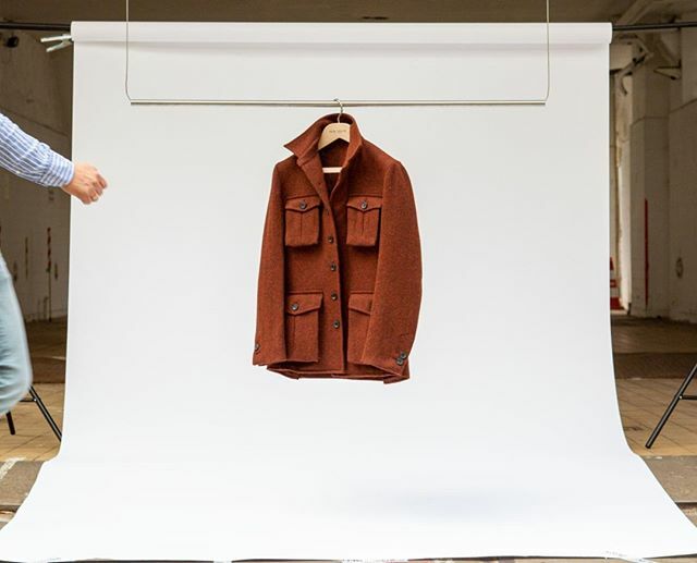 NEWTAILOR's tweet photo. Choose your favourite fabric to make your perfect safari jacket.
#newtailor #bespoke #maatwerk #tailoring #utrecht #amsterdam #suits #tailormade #dutchbespoke #smartcasual #casual #weddingsuits #trouwpak https://t.co/9o7GoXLmGQ https://t.co/EZdFAW4qcg