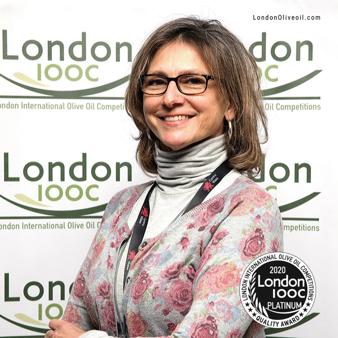 When it comes to figuring out your practice’s MARKETING STRATEGY, must account the awards. You will win great AWARENESS about your Olive oil.

LONDON International olive oil Competitions (LIOOC 2020)
Complete the application process: LondonOliveoil.com

Photo: Mar Fernandez