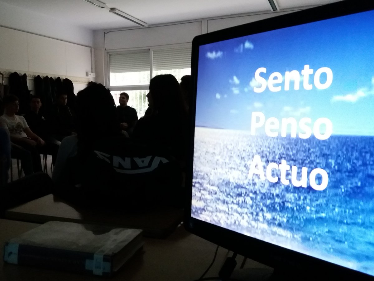 ElPratPersones's tweet photo. Més de 300 alumnes de Batxillerat rebran formació per afontar l'ansietat durant el curs; en una etapa vital amb altes demandes acadèmiques i vitals. Oferta gratuïta municipal #elpratsalut #elprateduca Tots els instituts #elPrat ho han sol·licitat https://t.co/OWdnH2WViN https://t.co/xkDVOpFR9B