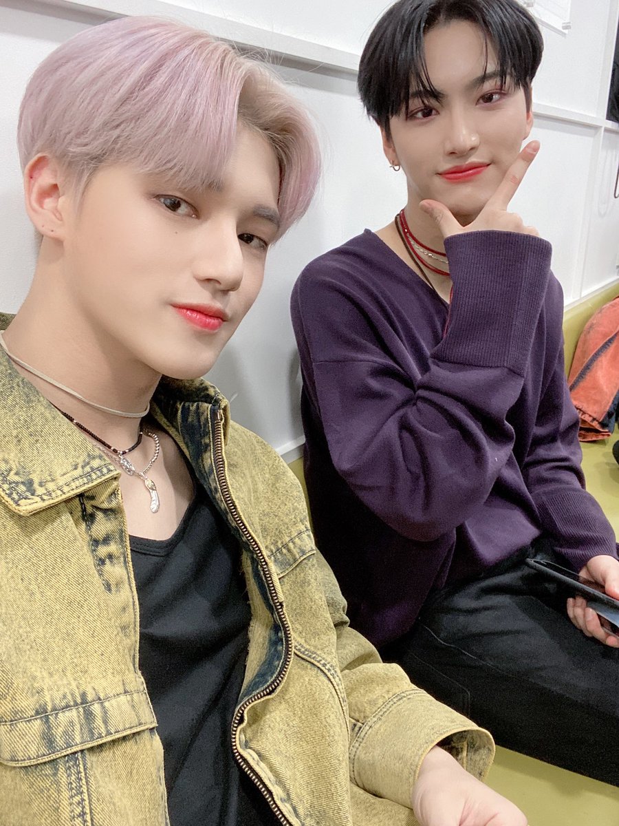 ATEEZofficial's tweet photo. [#우영] 에이티니~ 음악방송 때 찍은 거예여~
#ATEEZ #에이티즈 https://t.co/7TOdDNCNjp