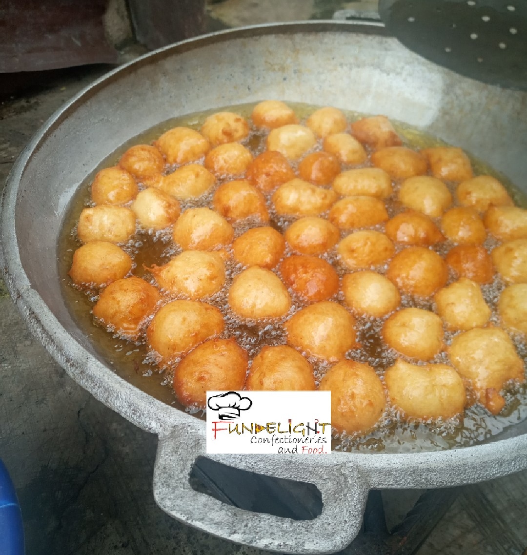 tinuoye18's tweet photo. For ur freshly made pastries for all events like Jam Doughnut,Puffpuff,Eggroll, Meatpie etc around Magodo,Ikosi,Gbagada,Ketu,Alausa,Ojota,Ojodu and Shangisha axis....contact Fundelight Confectioneries on 08062789113....Follow @fundelight18 on IG.
@TEMMYTOURPE 
@magodolagos https://t.co/JnjgqGHgyy