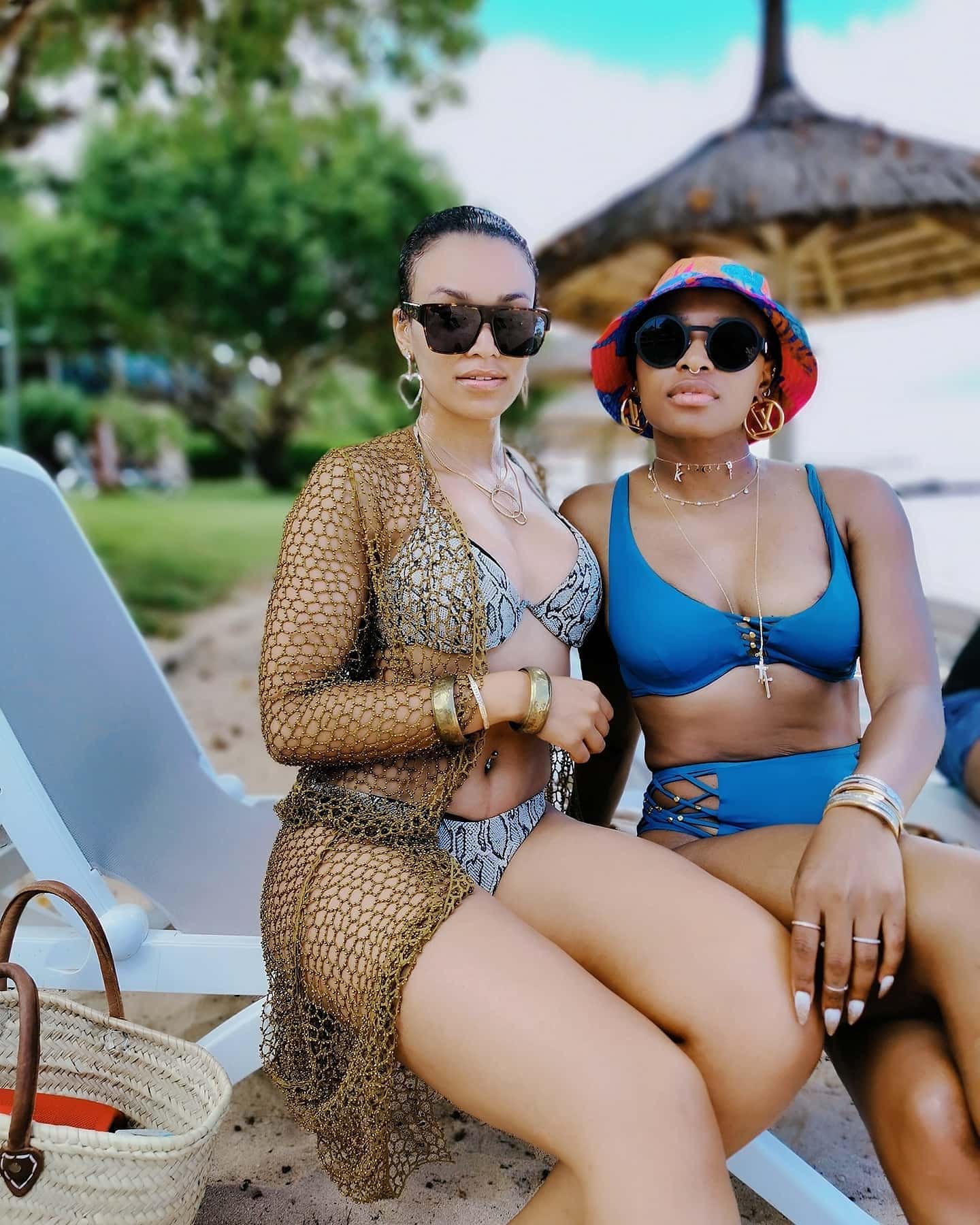 Pearl thusi sexy.