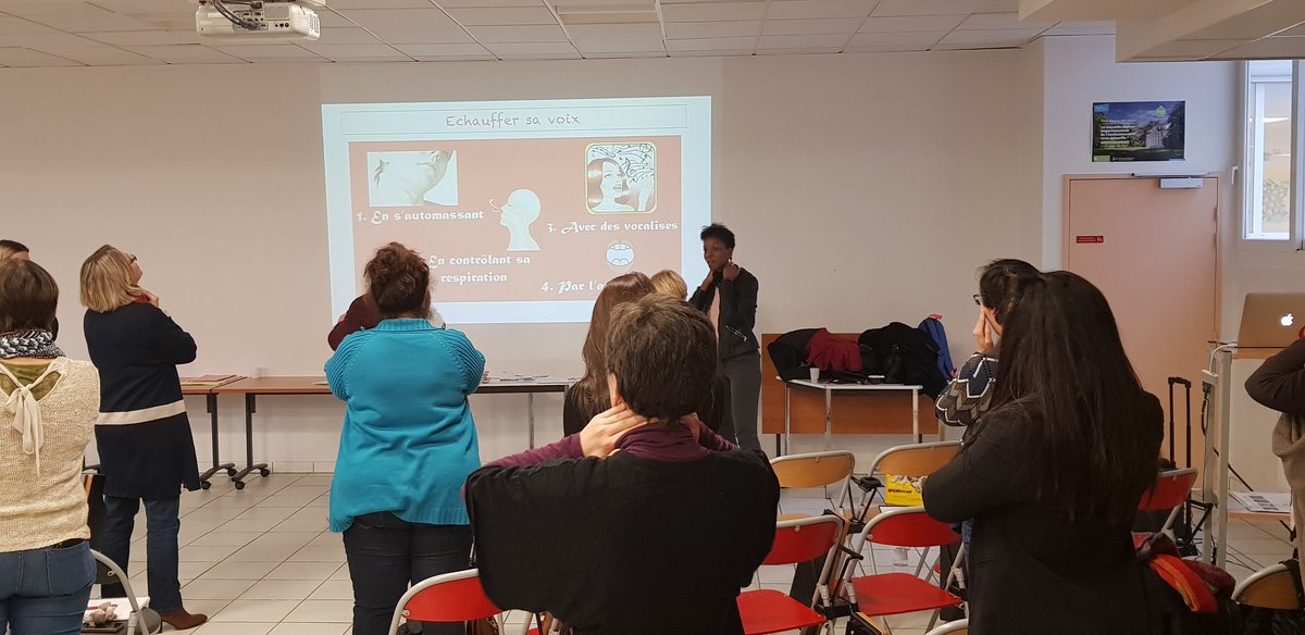 sache_martine's tweet image. Réfléchir ensemble sur la définition de l'#oralite, expliciter les #competences travaillées, travailler sa #voix 🔈📢📣🎤. 
➡ Adopter une posture d'apprenant 
➡ Mobiliser l'intelligence collective
➡ Mêler l'éducatif et le pédagogique 
➡ Sourire 
#developpementpro