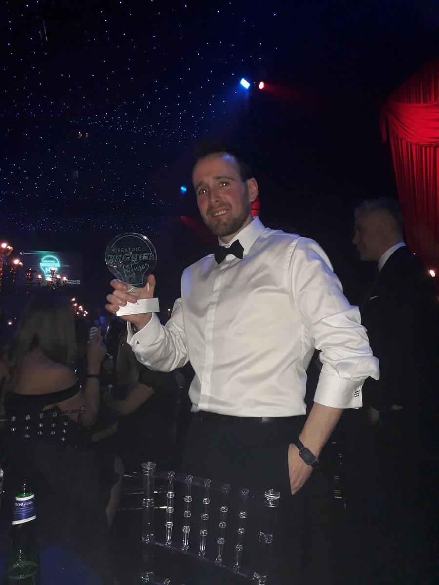 NextGen_Careers's tweet photo. Congratulations to @Dan230622 winning the Superstars trip to #Thailand at this year's 2020 @AdeccoGroup Conference!! Thank you to everyone who organised the day and evening for the biggest and best Conference yet. #PontoonProud #CreatingBrighterFuturesADG https://t.co/bKphzgYZvo