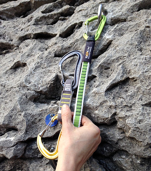 kletterarena's tweet photo. Wenn der nächste Haken in einer Route mal weiter entfernt ist, helfen längere, stabile Expresssets - wie unter anderem das Set Arm Long von Rock Empire - welches wir bei unseren Klettertouren nach Arco und Franken ausprobiert haben.
https://t.co/LKia1EPAEn
#klettern #climbing https://t.co/anFx1ZxXUy