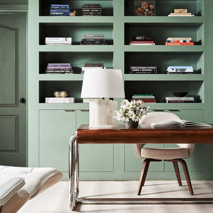 Pavilion_Design's tweet photo. Start of a new week...let's do this. 

📸 @carriehatfielddesign @FarrowandBall 
https://t.co/YHorFvktFT https://t.co/uYVNEwtkZN