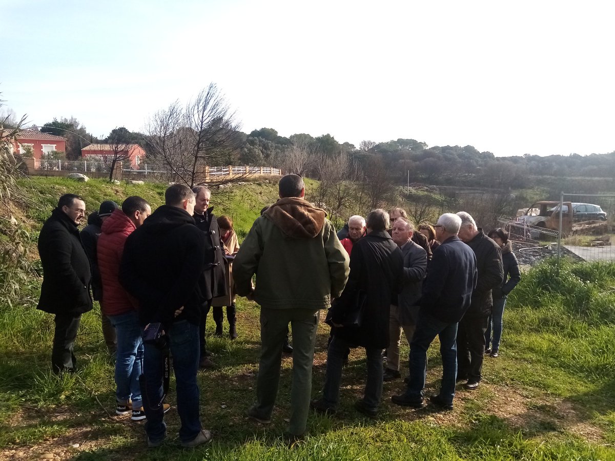 communes_forest's tweet photo. journée d'échanges #DFCI dans le Gard. Penser collectivement la lutte contre les risques #incendie et collaborer pour protéger les #territoires et les #vies. Avec @PhilippeHuppe #SDIS30, #DDTM30 #ententeforetmediterraneenne, @Occitanie @Gard, #AMF30 #conseilgeneral30 https://t.co/OGndbzpkkk