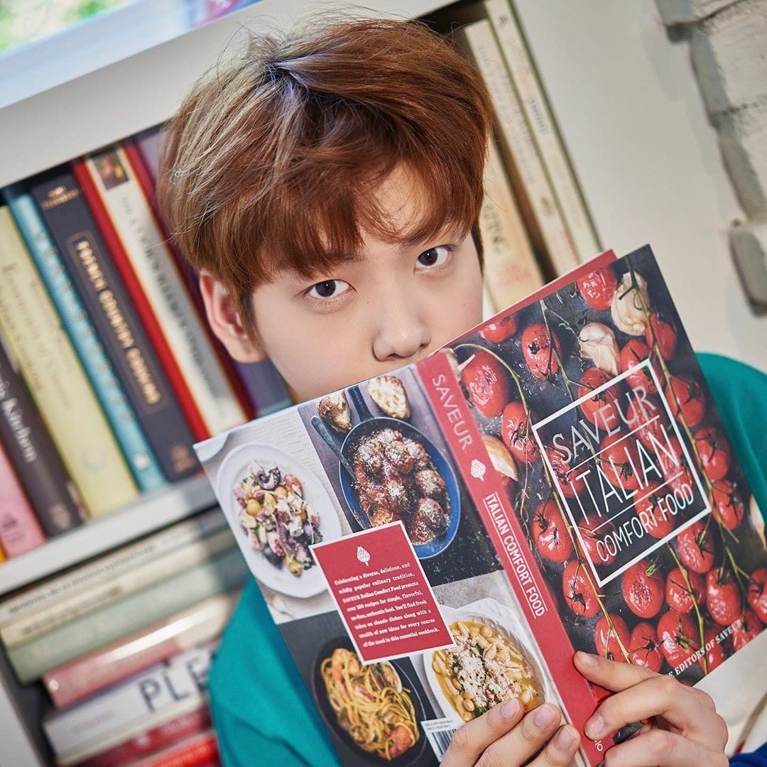 ilgsugar's tweet photo. #MOAsBestLeaderSoobin 
#OneYearWithSoobin
#TXT #MOA #SOOBIN 
Субин, спасибо за все старания, ты молодец! ❤
Он много трудился и продолжает работать каждый день. Субин заслужив��ет всего наилучшего.Давайте всегда будем поддерживать этого кролика🐰💗 https://t.co/Q9FFBuSXXQ