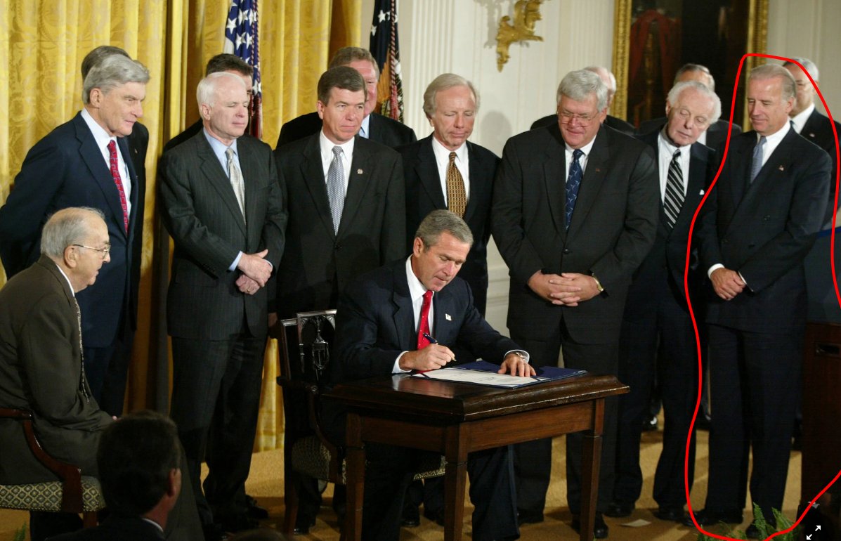 LeftwardSwing's tweet image. Joe Biden isn't just gaslighting the American people, he's outright lying. 

Biden didn't just vote for Iraq, he FULLY SUPPORTED it. Here he is at W's signing ceremony authorizing force in Iraq. 

You know who's not there? Bernie. 
nytimes.com/2020/01/12/us/…
#Bernie2020 #NotNeUs