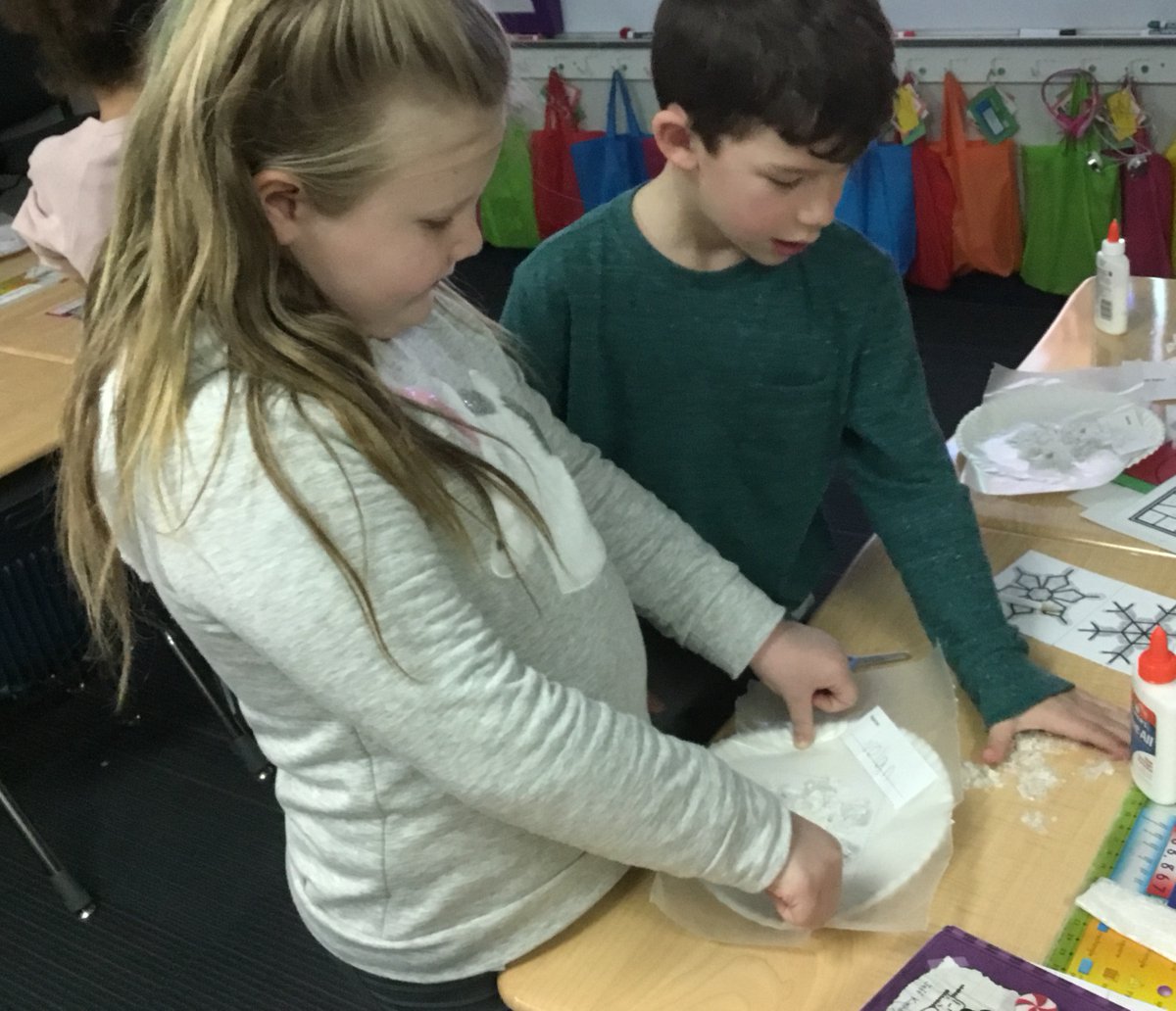 wgexplorers's tweet photo. Snow was falling OUTSIDE and INSIDE Mrs. Duval's 2nd grade class with their Mystery Science lesson: Why is snow white? Students made transparent snowflakes, tore them into flakes, stacked them on top of each other to simulate snow! #big3 #OlatheLearningToShare https://t.co/tn6J7mpcpG