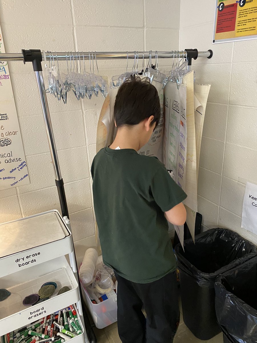 sladein3rdgrade's tweet photo. When you find your students using old anchor charts during morning work 👍🏻👍🏻 #lindberghlearns #resourcesdeck https://t.co/n4UsTsWdks