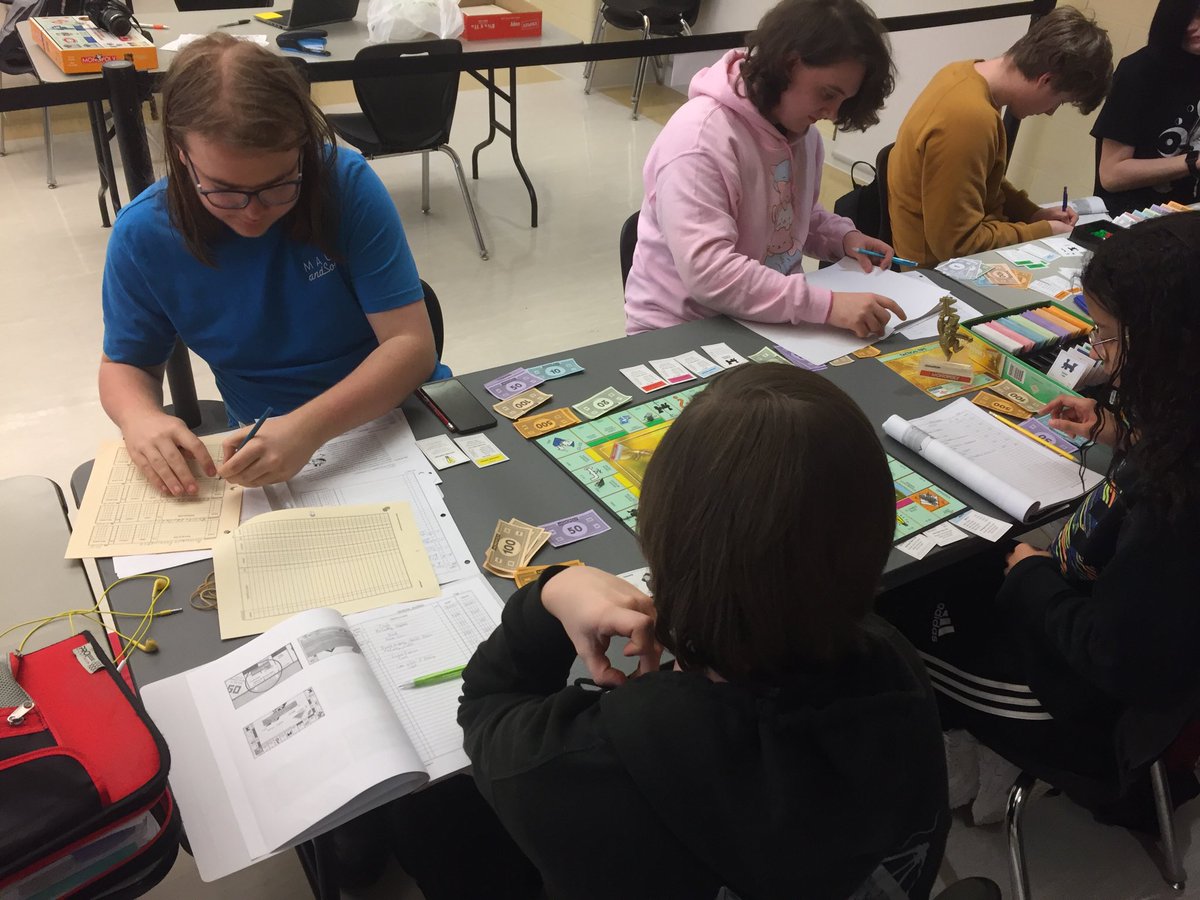 balsommike's tweet image. ⁦@SecordPatriots⁩ #Accounting class playing #Monopoly ⁦@Hasbro⁩ to put into practice the@#AccountingCycle #BusinessStudies #BAF3M1 ⁦@DECAOntario⁩