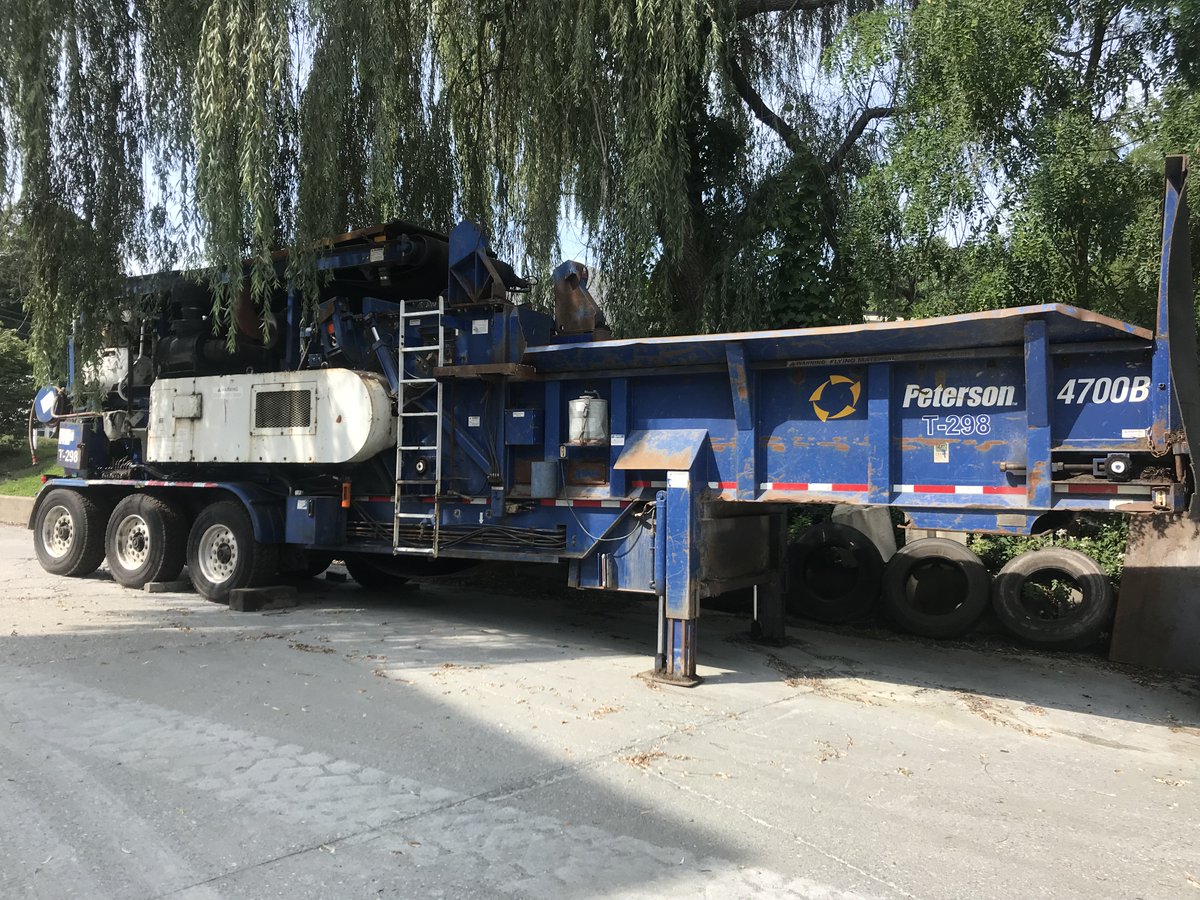 ApolloEquipment's tweet photo. ***GREAT DEAL***

2006 Peterson Pacific 4700B Horizontal Grinder
Offered at: $244,000

Great condition
CAT C-16 Engine
630 horsepower
5400 Hours
Extra: Spare Rotor Head

Call Apollo Equipment today!
1.800.982.2844

https://t.co/NZ5y6LJ53J…/2006-peterson-pacific-4700… https://t.co/vD4bzvXsBx