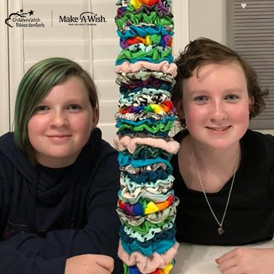 ChildrensWishON's tweet photo. Wish child Lilly, &amp; her sister Scarlett, are doing something pretty amazing! They started their very own fundraiser: handmade scrunchies. The goal? Raise $10,000 and wish-it-forward. Learn more by visiting: https://t.co/0HRwx3QkkG
#MondayMotivation #WishesWorkWonders #LillyStrong https://t.co/DuU6QGc5in