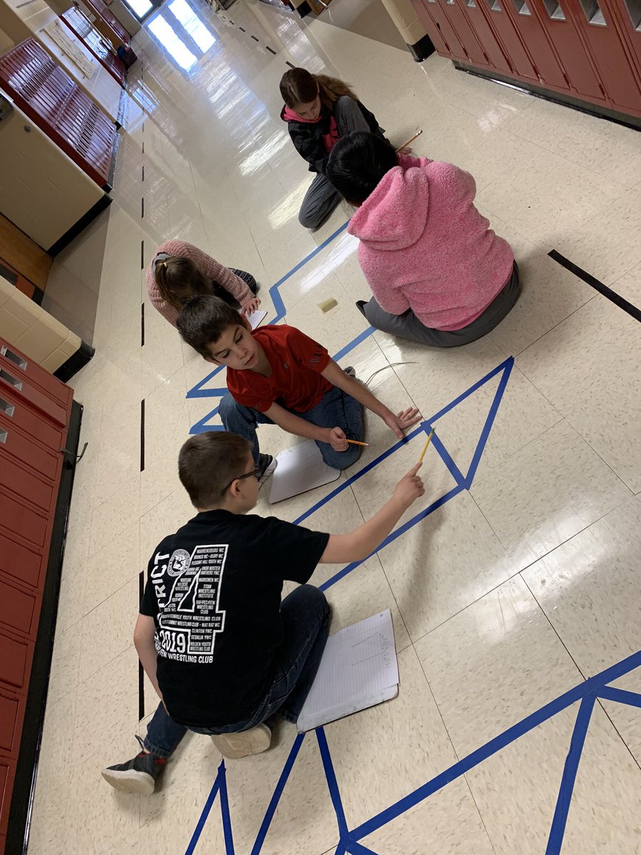AprilSimons6's tweet photo. 3rd grade students are learning area and perimeter this week. They used shapes in the hallway to figure out both! https://t.co/rdZeO5kMIp
