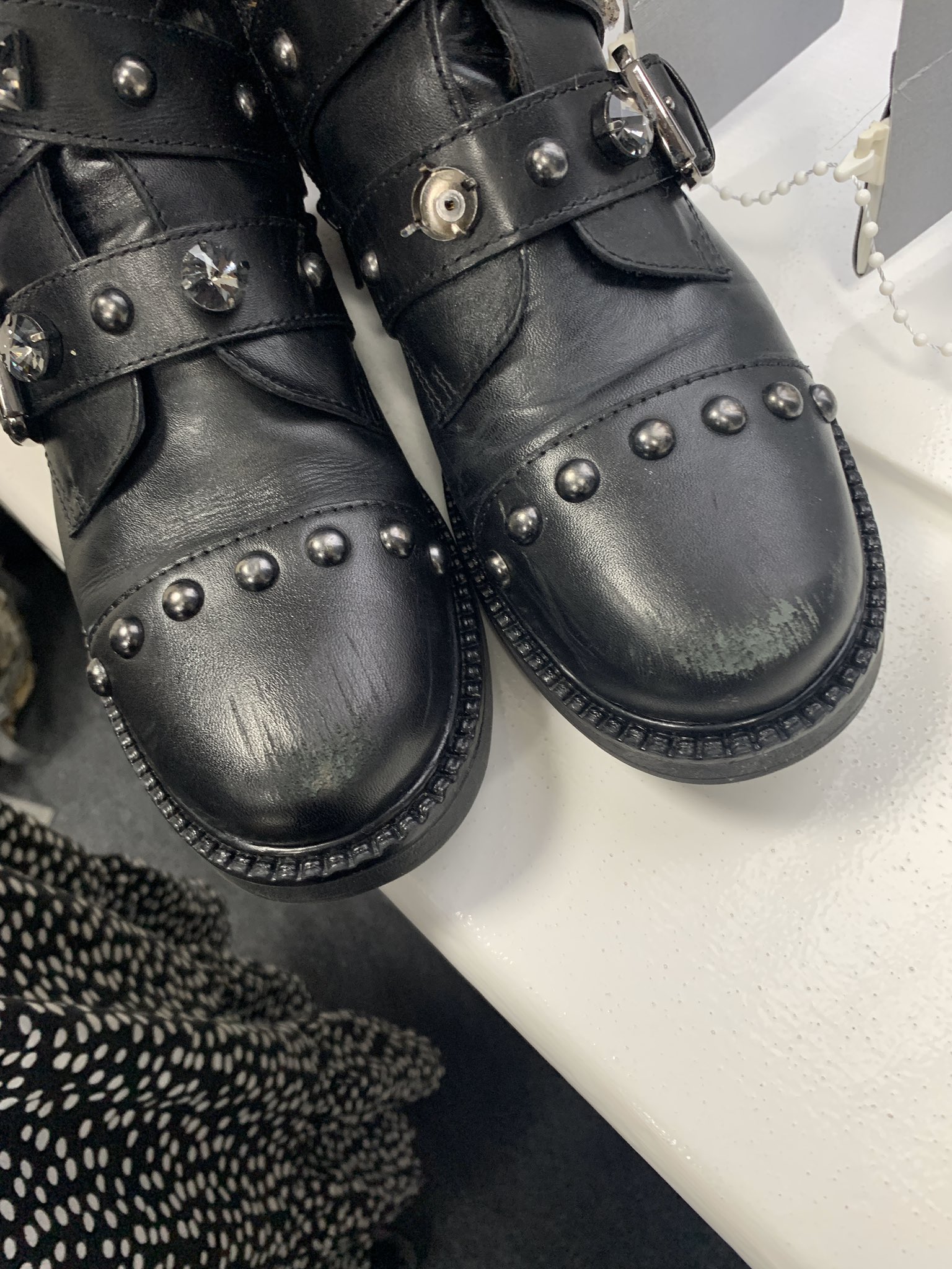 Carvela hotsell sander boots