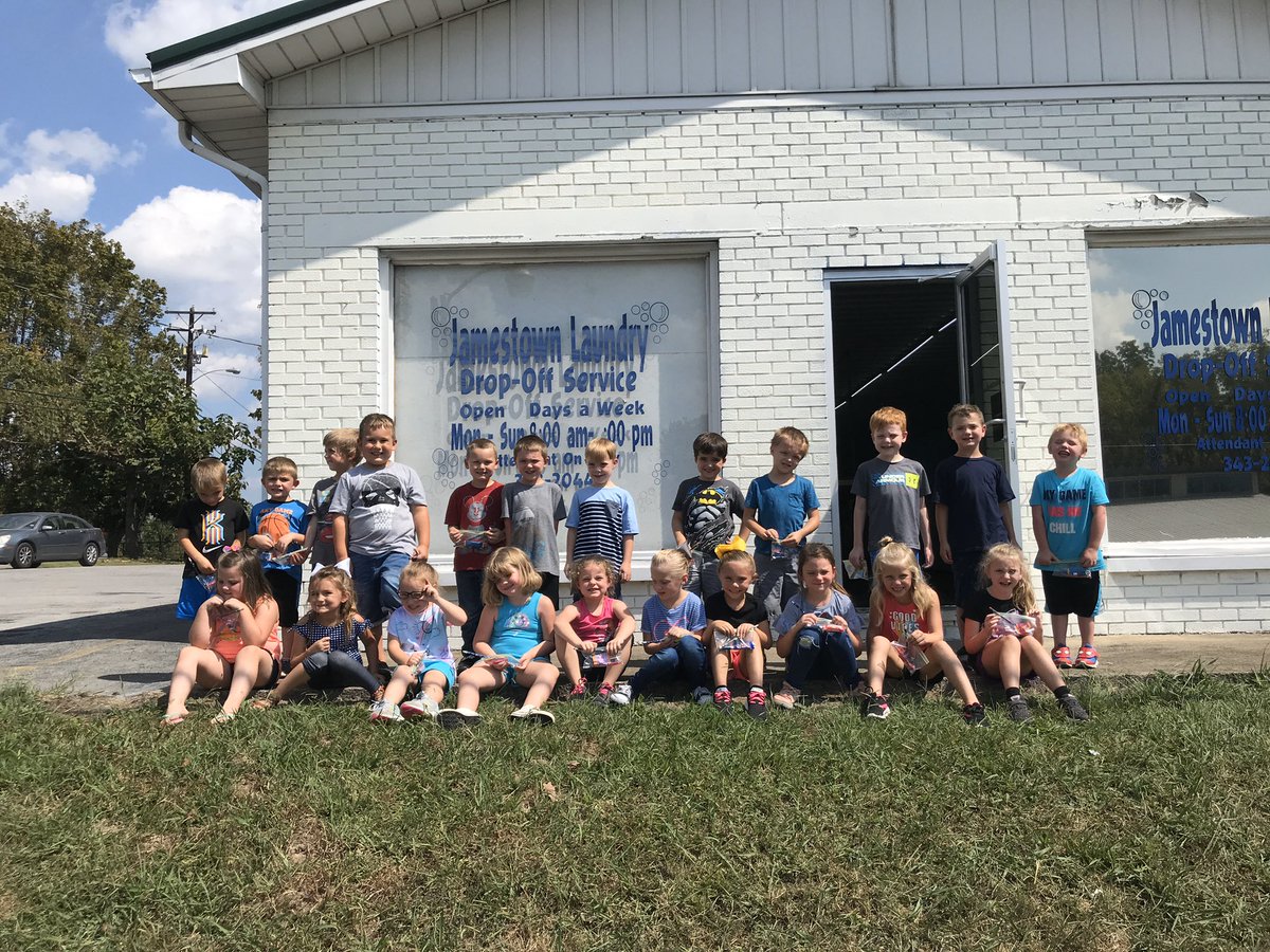 CountyRead's tweet photo. JES K-students extending their Artful Reading learning! #kysrcl #Knowledgeispower #strivingtothriving https://t.co/Ymu2tdMEoM