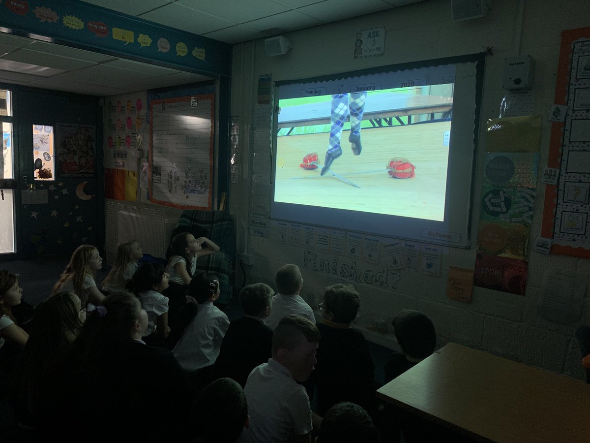 MissDuncanP5D's tweet photo. Learning the basics of Highland Dancing this afternoon βοΈ π΄σ §σ ’σ ³σ £σ ΄σ Ώ We watched a few dances and then gave some of the Highland Fling a go π @carronshoreps #HighlandDance #Scottish #ProsAlready https://t.co/7RyfaNkmqI