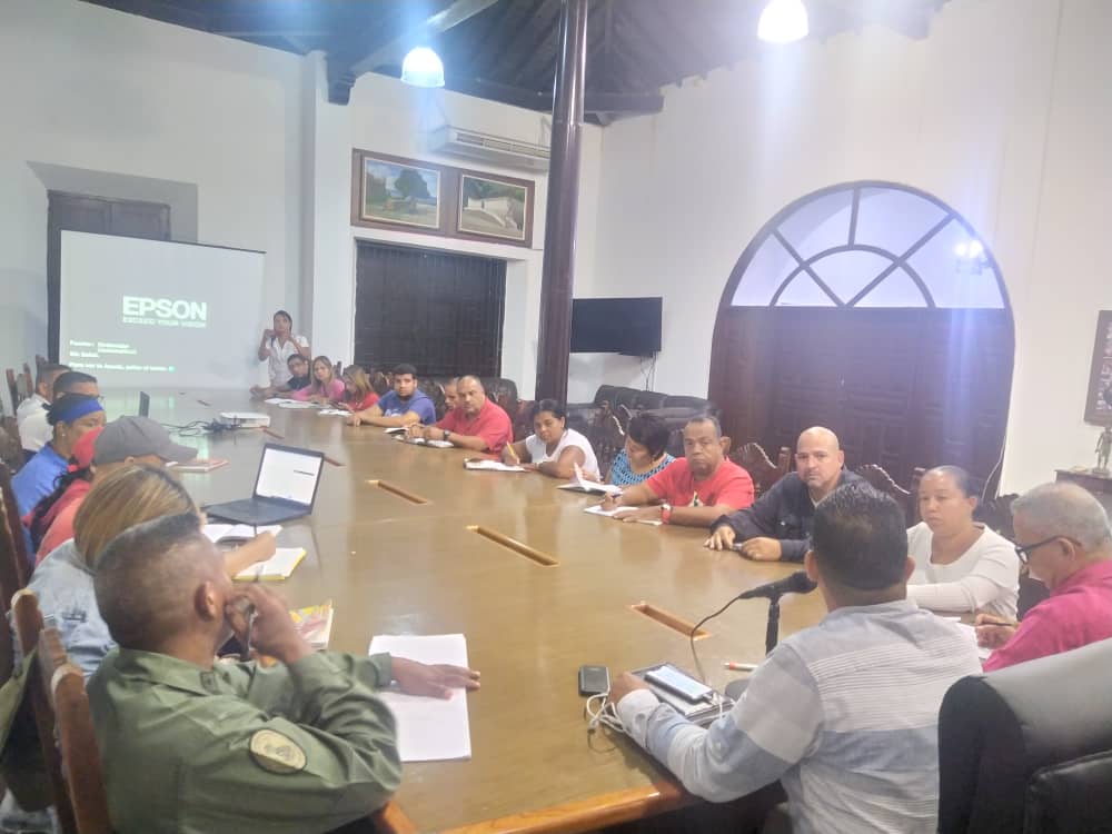 #PSUVLaGuaira se alista para proceso de carnetizacion de nuestra organización política para este fin de semana. 

#RAAS
#VivaTeleSUR