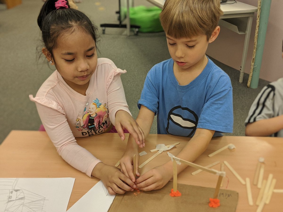 Kicking off the #greatkindnesschallenge  with collaborative #friendshipbuildsbridges in our #makerspace <a href="/IBJMediaCenter/">Jones Media Center</a> <a href="/Ms_Bo_Asheville/">Loring Bobart</a>