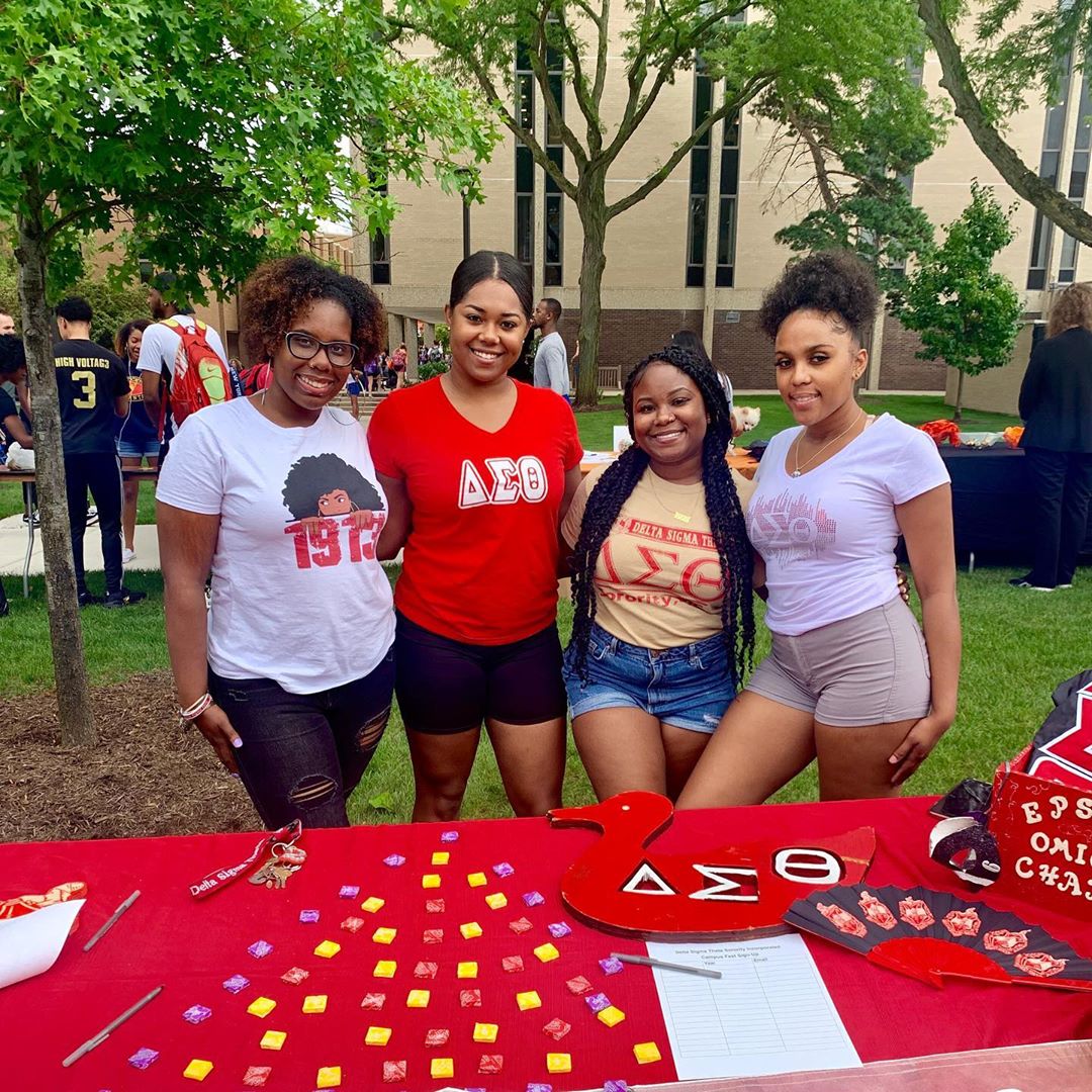 FSLatBGSU's tweet photo. Happy Founders Day to the women of Delta Sigma Theta Sorority, Incorporated and special shoutout to our very own chapter @dst_eo1965 and all affiliated staff on campus! 🧡🦅 https://t.co/elhSplXKa7