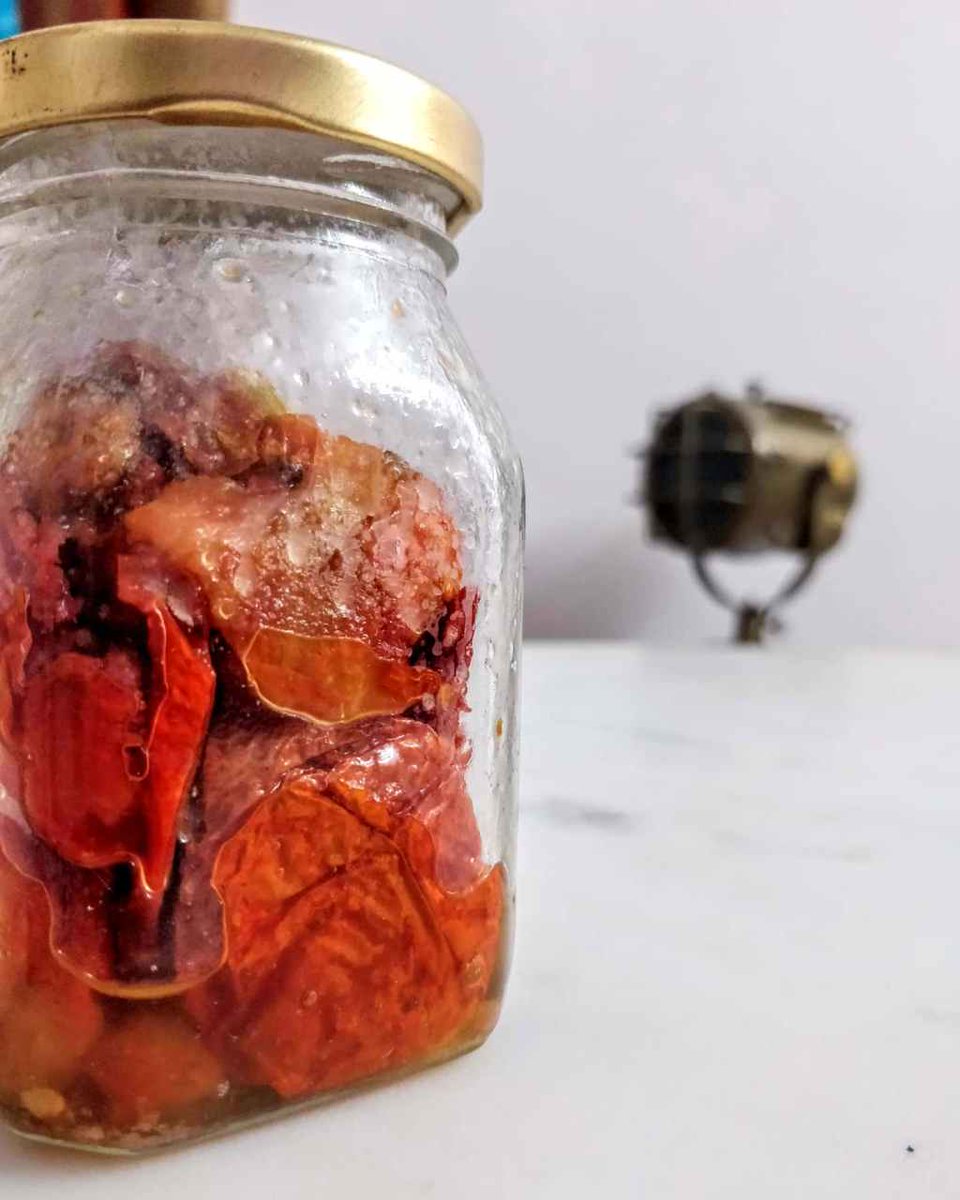 BiteChompGulp's tweet photo. Sun-dried Tomatoes in Ten minutes https://t.co/I58df3EKpM https://t.co/4kOpdjZnjn