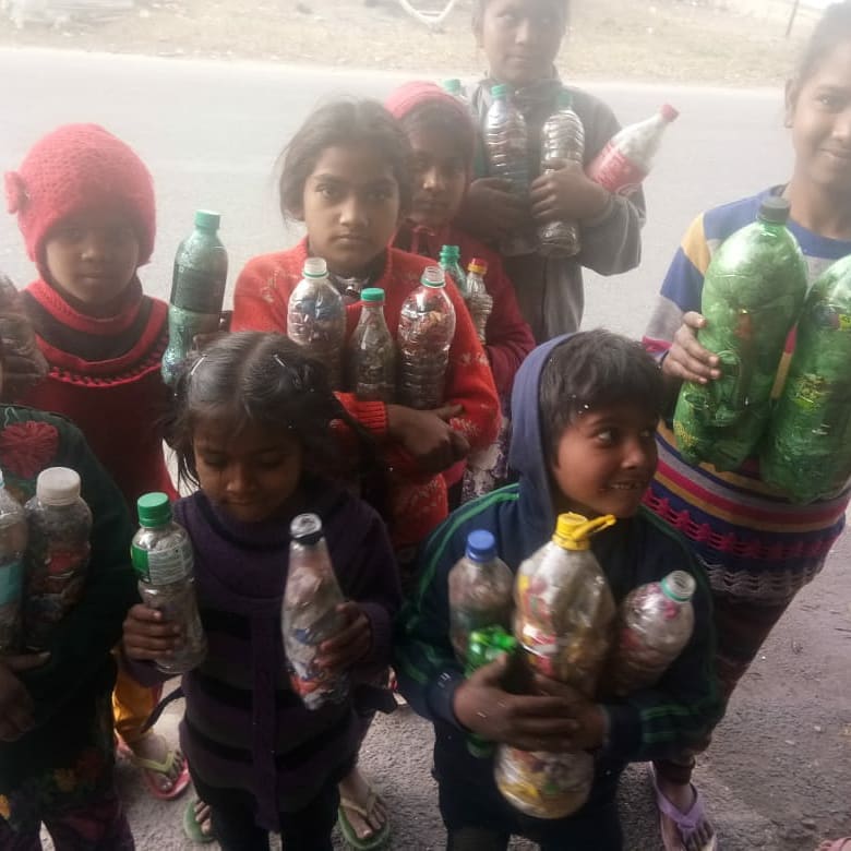 bdf_ngo's tweet photo. Wow !! We are delighted to see the commitment our Pearls.
Just like us our Pearls also wants to ensure that  Clean and Green Doon shouldn't just be a saying but should be a  mission for one and all at Dehradun.
We are a proud of our Pearls!!
#ecobricks #greenDoon #cleandoon https://t.co/rvhCTmiTKe