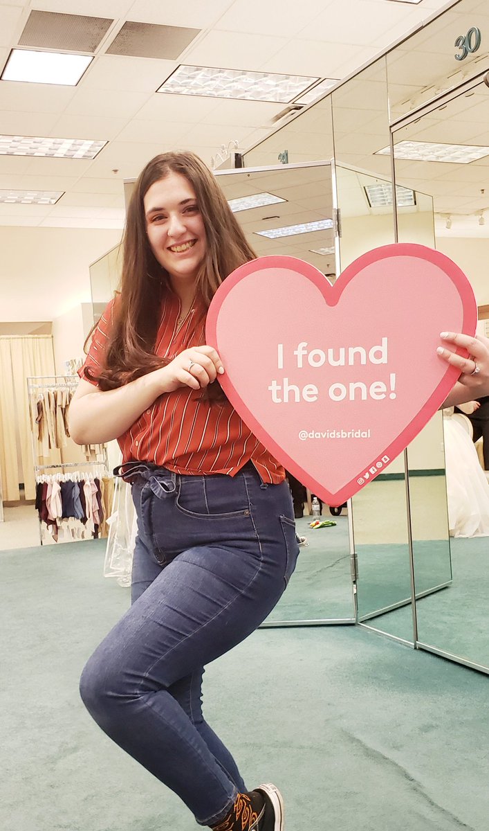 Destnyyy_bear's tweet photo. This bestie of mine also found HER DRESS yesterday. ๐ So glad to be able to be apart of it. She literally cried she loved it so much. #loveher #shefoundtheone https://t.co/D89DaAhZh5