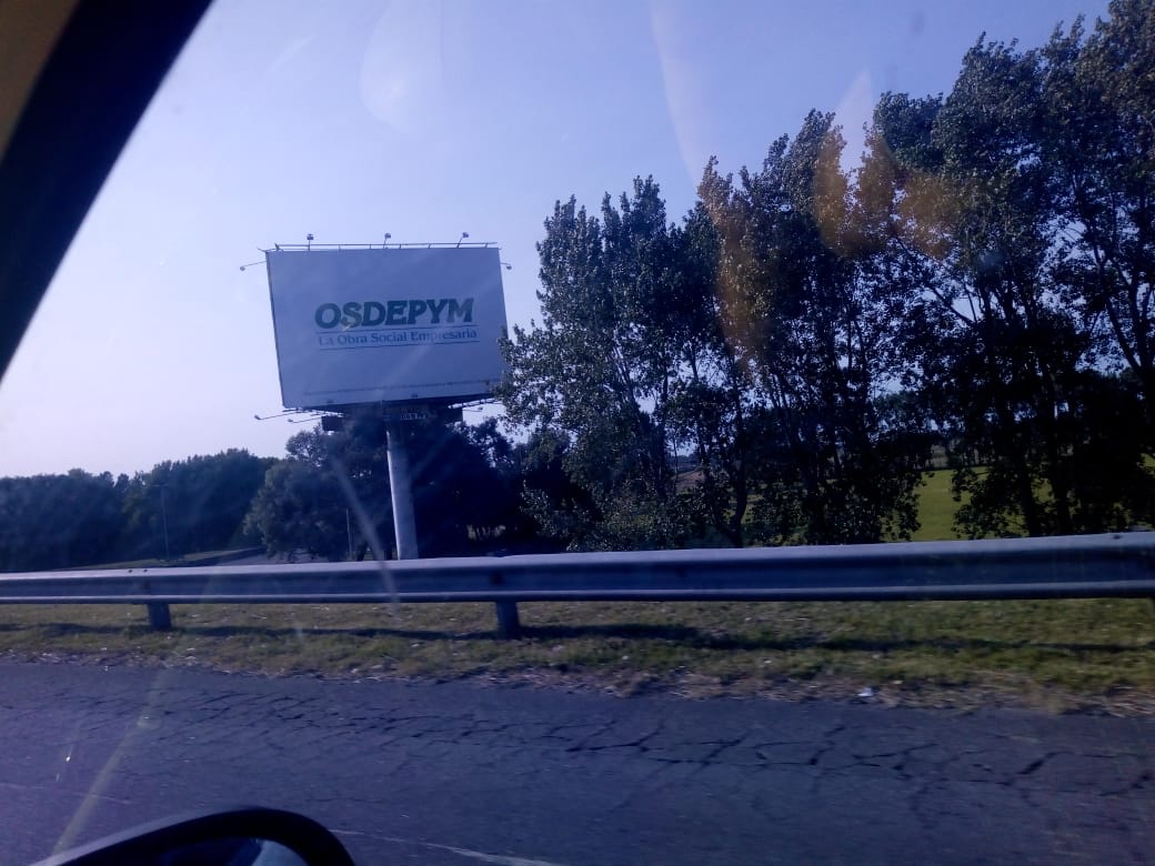 nicoledesma87's tweet photo. Afiliados rumbo a la costa argentina, orgullosos de pertenecer. Ruta 2 Km 200. https://t.co/VmyxH6VASQ