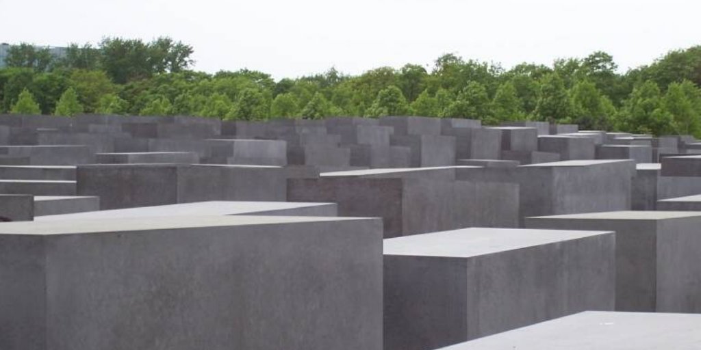UCLAlumni's tweet photo. To mark Holocaust Memorial Day, Professor Mary Fulbrook will be hosting a #LunchHourLecture on January 30 on her @WolfsonHistory prize-winning book 'Legacies of Nazi Persecution and the Quest for Justice'. 

Find out more and register for the event here: https://t.co/u80ubTcBon https://t.co/fjpkAHq6es