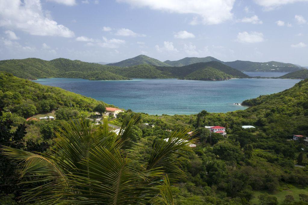 [ JOURNÉE MONDIALE SANS PANTALON ] Enfin une destination où vous allez pouvoir vivre cette journée comme il se doit ( et à moins de 65 € par personne)