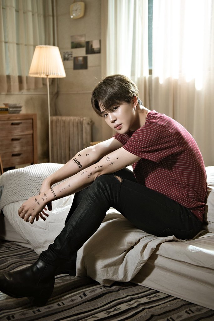 dearsdiane's tweet photo. A.M.B.Y.A.R. akutuuuu 😥😥😥 #jimin https://t.co/ypVonEjbfR
