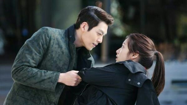 7. The HeirsGenre: Romance, Drama- Second lead syndrome huhu Kim Woo Bin!! - Nice Plot! - Lee Min Ho and Park Shin Hye's Chemistry is no joke- Love the OST's- i miss the feels!!