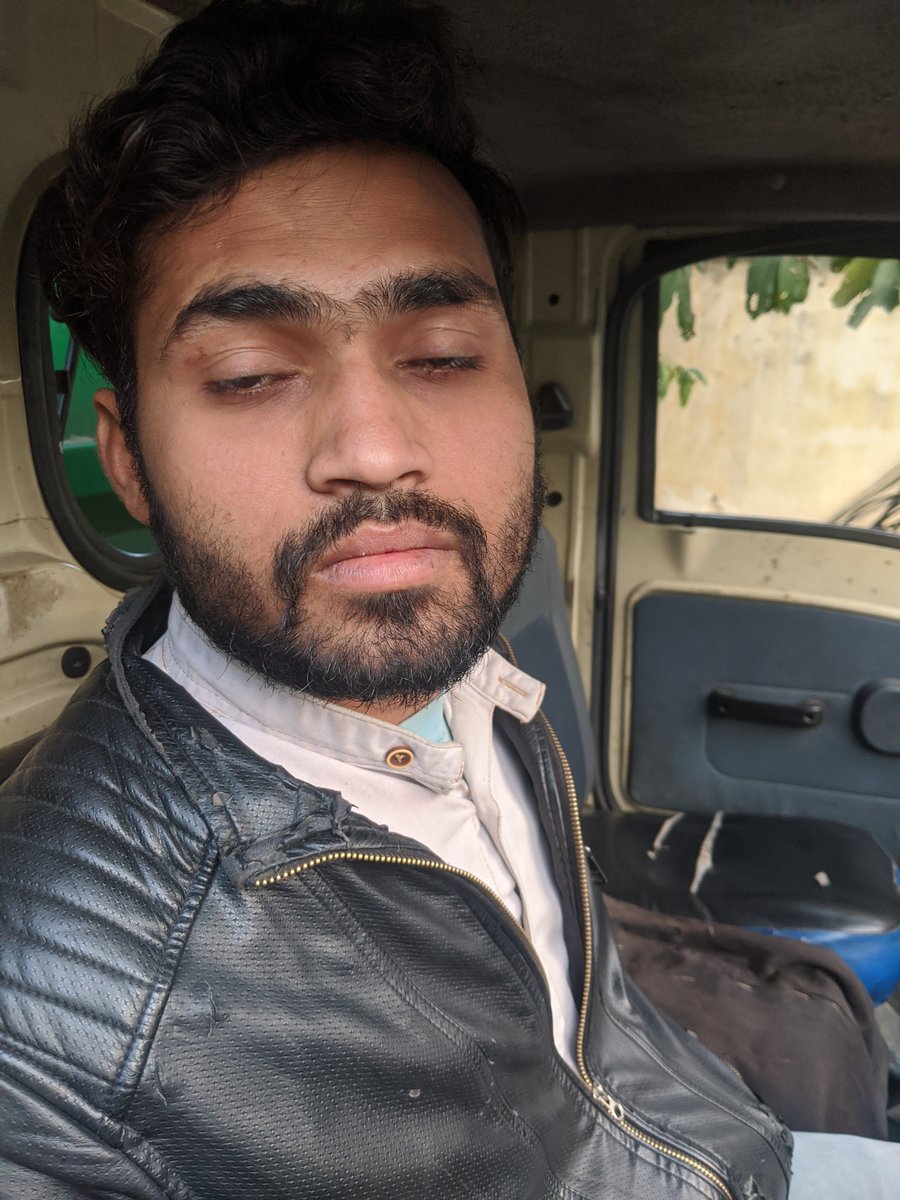 narentrips's tweet image. This mini truck with no number plates , driver having no papers , no driving licence, practically ran over me in front of #ButlerPalace colony in Lucknow. Who will take action against this @Uppolice , @UPGovt .Its working for #UPNagarNigam. Apparently its number etched is 3077