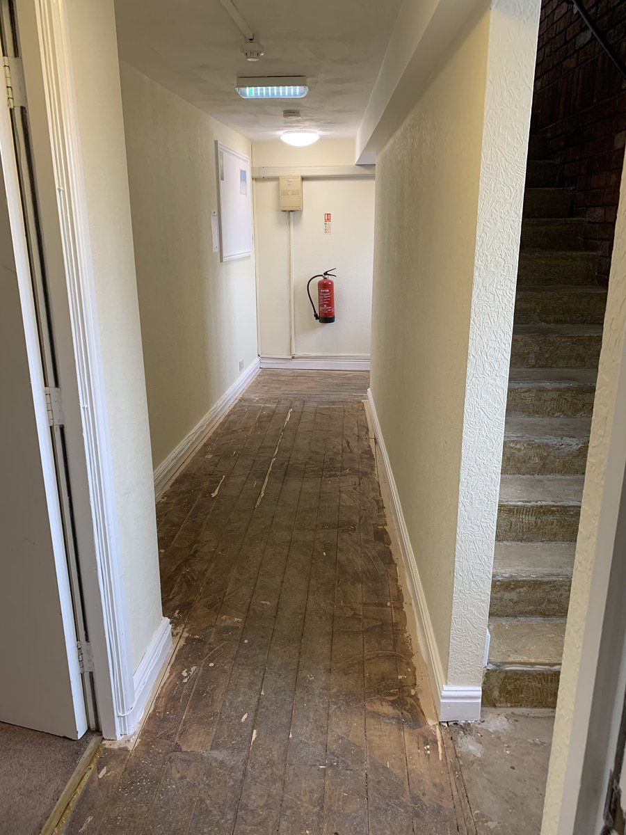 Some of the team busy ripping up carpets &amp; painting corridors at our office block ready for the new carpet to go down. Whatever your needs we can sort the full package 👷🏼‍♂️👨🏼‍🎨🏢🎨  #leicestershire #painting #decorating #maintenance #handyman #domestic #commercial