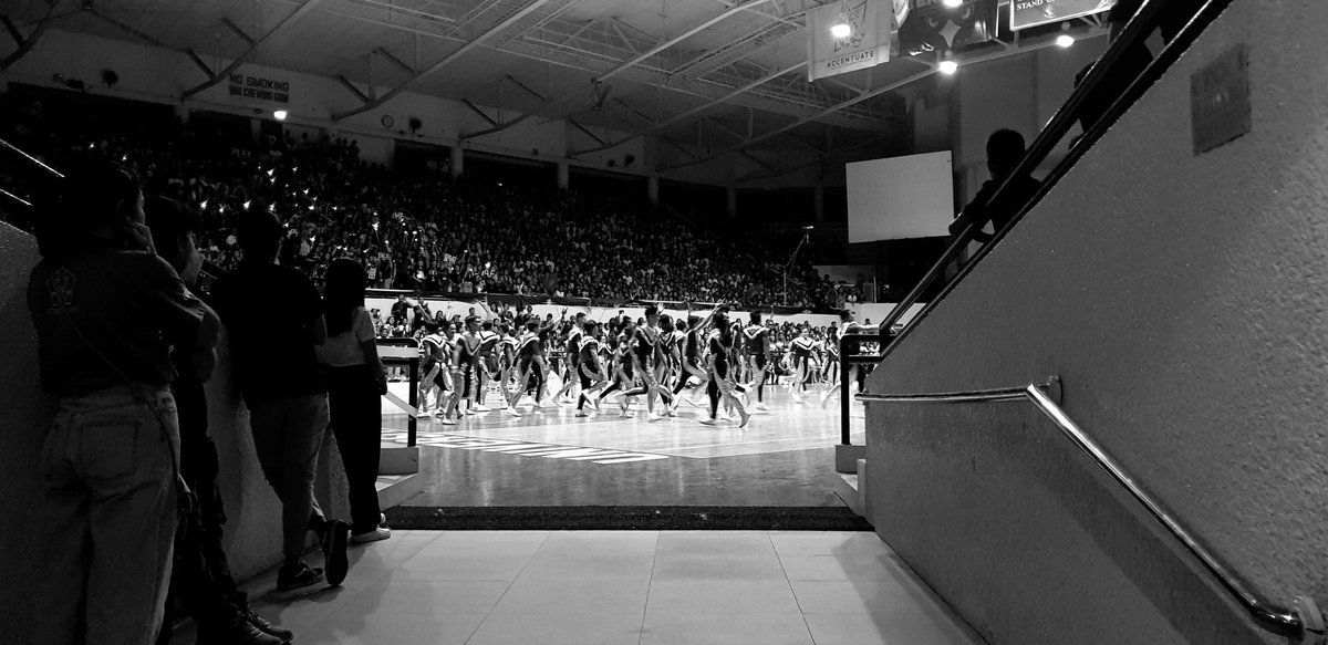 JenkinsjlB's tweet photo. After playing for our college and cheering for the other players and our dancers, I am so proud to be called taga-EDUC. Standing outside the Coli for almost two hours was definitely worth it. I cannot imagine the talent, effort, and passion you all put into that performance! 💕 https://t.co/yRVggJoAjb