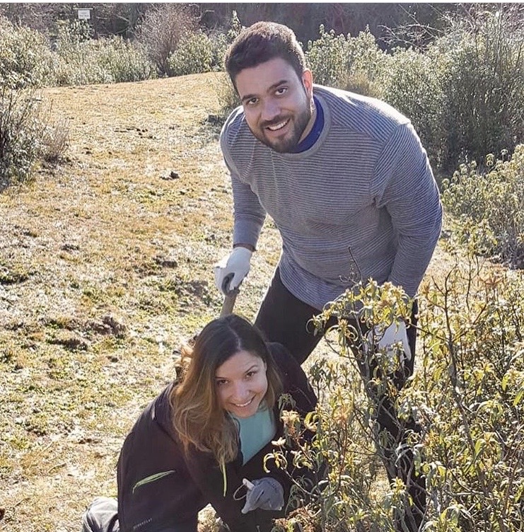 reforesta_ong's tweet photo. No sabemos a vosotros, pero a nosotros las caras de felicidad de estos voluntarios nos alegran hasta un lunes sin café!!! 🤩🤩🤩
Gracias por las fotos y por la gran tarea de ayer, @idsarmiento (Instagram) 🌳🌳🌳Ya solo te queda el libro 😉 https://t.co/jQLAGjbkZh