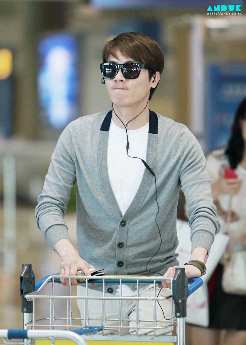 the_shinsquad's tweet photo. Andy in a gorgeous gray sweater.
Thatβs it. Thatβs the tweet.
#ANDY #Shinhwa #AndyMonth #DailyAndy https://t.co/mulu5wvzN0