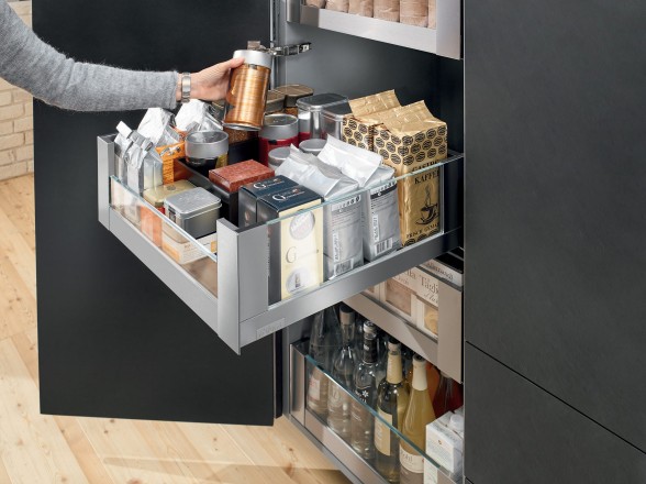 ApolloKitchens2's tweet photo. Kitchen Trends That Will Be Huge in 2020. #Quartz less prone to stains. #Blum SPACE TOWER maximize storage taking up a minimal amount of space. #Copper a continuing Trend with #handles, #splashbacks, #taps #sinks &amp; even appliances. #Bora cooktop extractors innovative and clever. https://t.co/IhpJFQzhlh