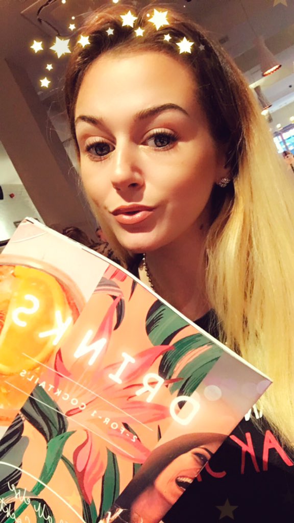 Goddess420x's tweet photo. I want my food and drinks funded!! So get sending losers! 

#cashslut #cashsub #cashpigs #walletdraining #walletslave #paypig #paypigwanted #walletdraining #findomdrain #cashslaves #finsubs #FinDom #findomaddict https://t.co/d8gXLHJFLL
