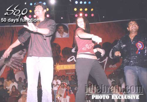 EOK_02IXUAAKO0c?format=jpg&name=small