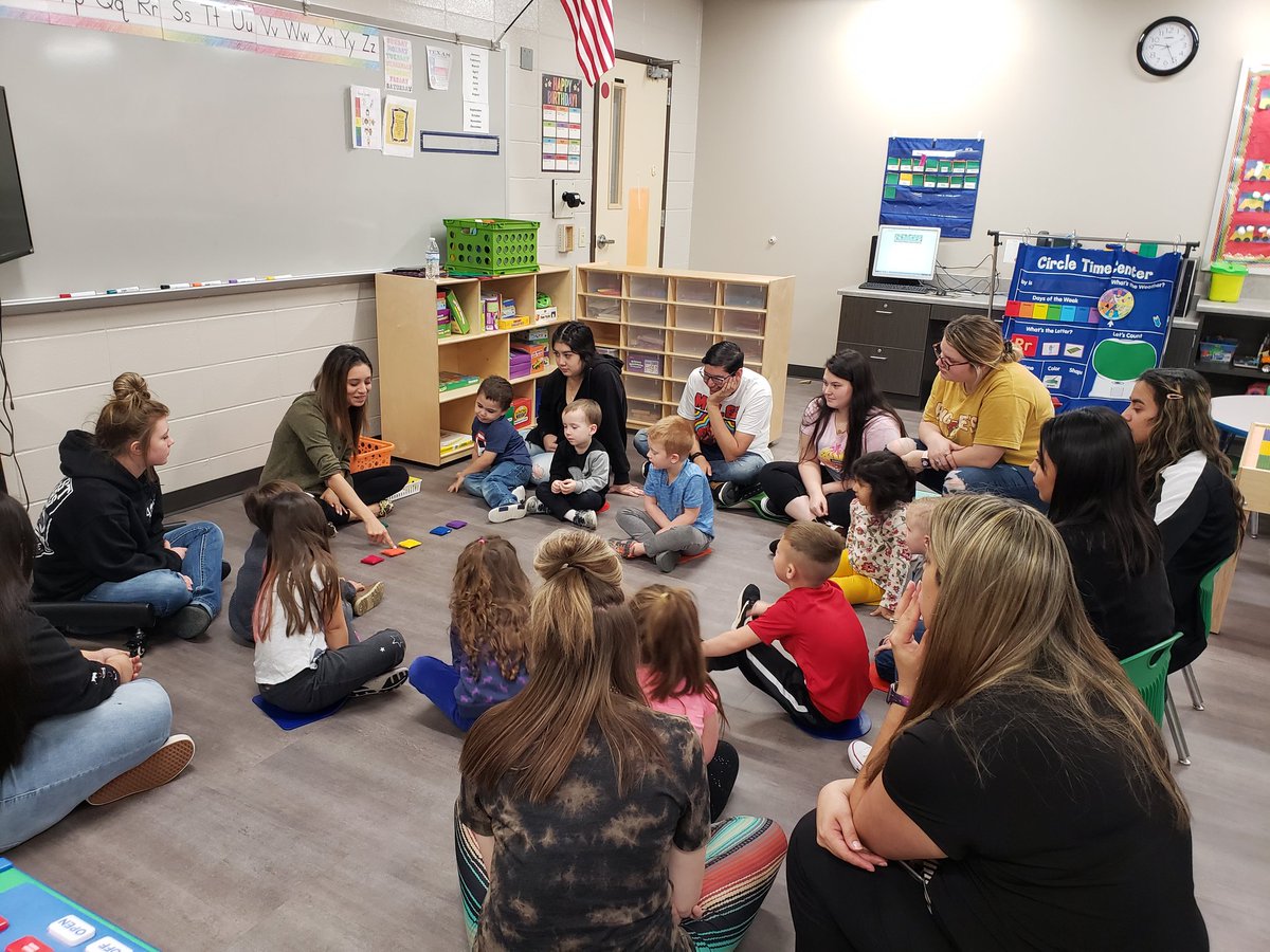 Language Kids Houston teaching colors in Spanish to the preschool class. <a href="/CaneyCreekHS/">Caney Creek High School, Conroe ISD</a> <a href="/CTEConroe/">Conroe ISD CTE</a>