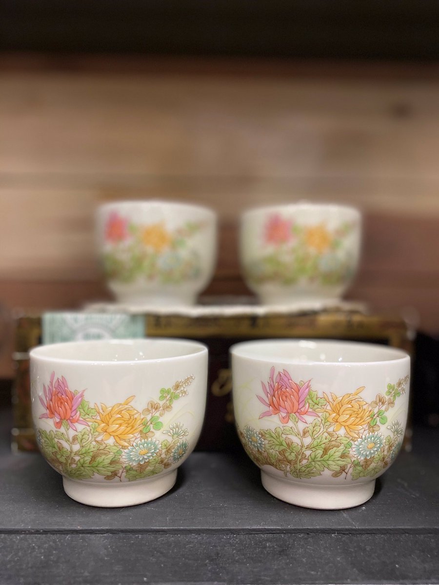 Did you guys know <a href="/rinkgallery/">Rink Gallery</a> is open 7 days a week from 10-7?! Yup, even sundays and Monday’s!! 😁 happy shopping!! 🐑🐑🐑 #okc #blacksheepvendage #rinkokc #therinkokc #okcfarmersmarketdistrict #okcvintage #vintage