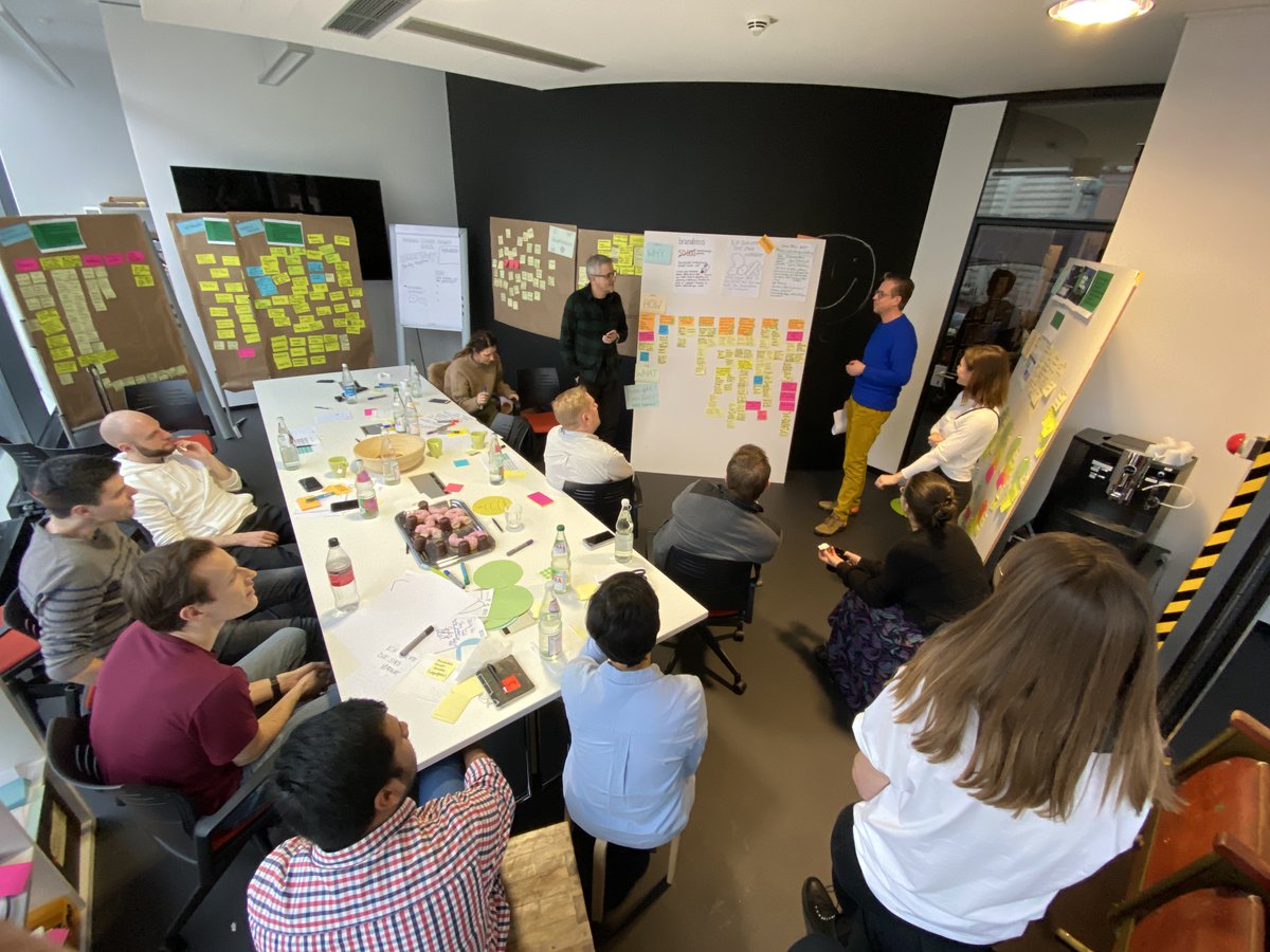 BOLDLYGO_FFM's tweet photo. BOLDLY GO Strategy Meeting 2020 - Zwei Tage haben wir unsere Köpfe zusammengesteckt und intensiv an unserer gemeinsamen Zukunft gearbeitet. #BestCrewEver #consultantsatwork #customerfirst #costumercentric #consultinglife https://t.co/syZ0z36due