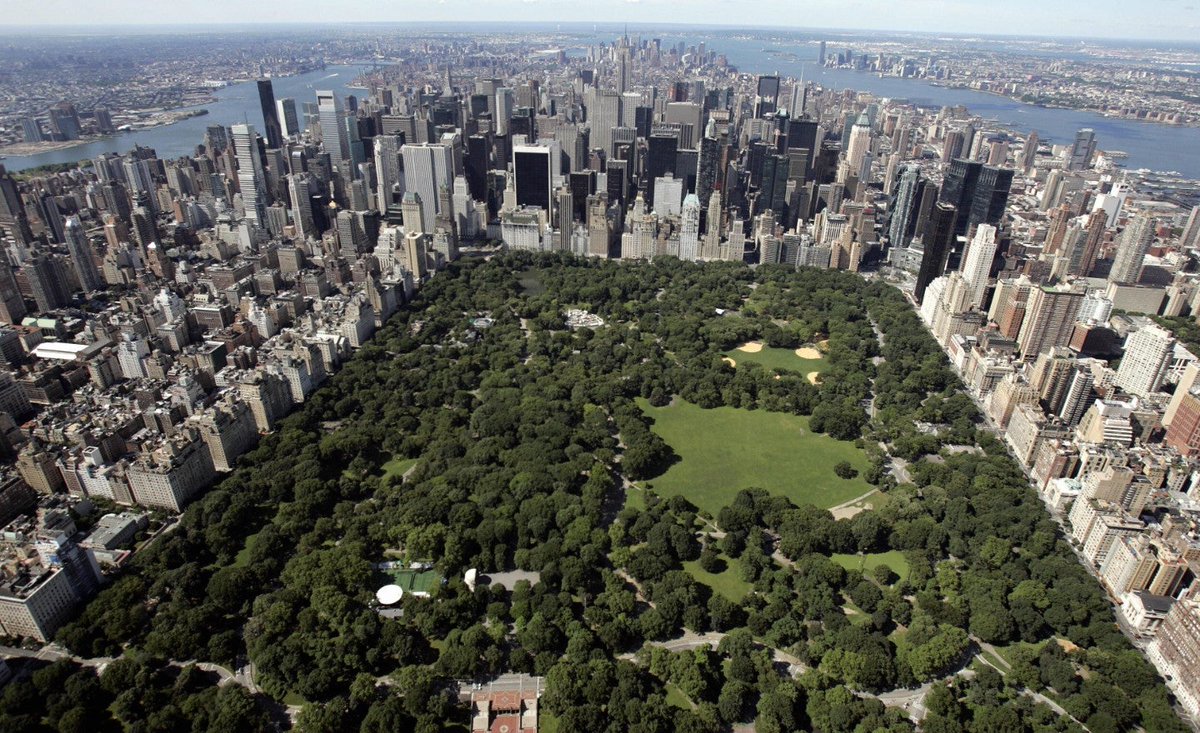 Urban_Main's tweet photo. "Urban parks are not luxuries, they are part of the basic physical structure needed for a functioning society." https://t.co/UVFYVcAN6B https://t.co/3DQo7jS7Hz