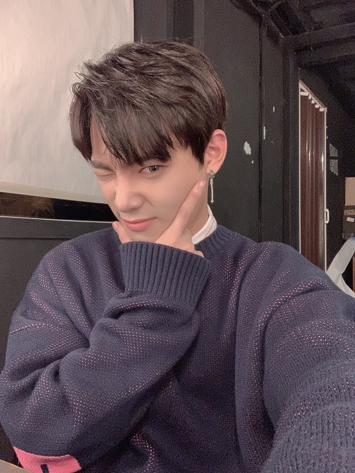 WE_INTHE_ZONE's tweet photo. [🎁] 

💙위시를 위해💙
💙주안시에 주안이 선물💙

#WEINTHEZONE #위인더존
#이슨 #주안 #경헌 #시현 https://t.co/QyCH0uRY9R