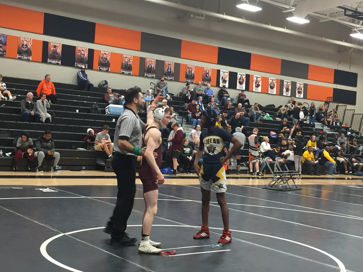 Matt Williams and Omar Abazied both champions of their weight class. Jacob Bergin took home a 2nd place finish. Obaida Abazied and Mohammed Salti both finished 3rd, and Ryan Maloney, Aidan Konet and Diego Norena finished with 4th. Excellent job, boys!