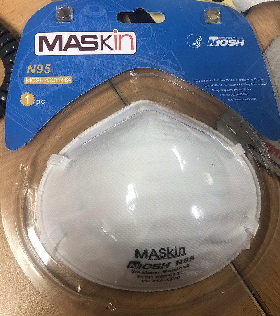 FollyPocket's tweet photo. @RCmaee @dsoshalnetwork Same brand https://t.co/iowZ9jM1dS